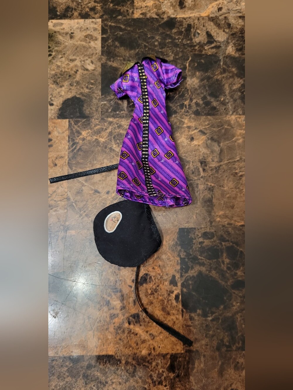 G1 Monster High Coffin Bean Clawdeen Wolf Outfit EUC